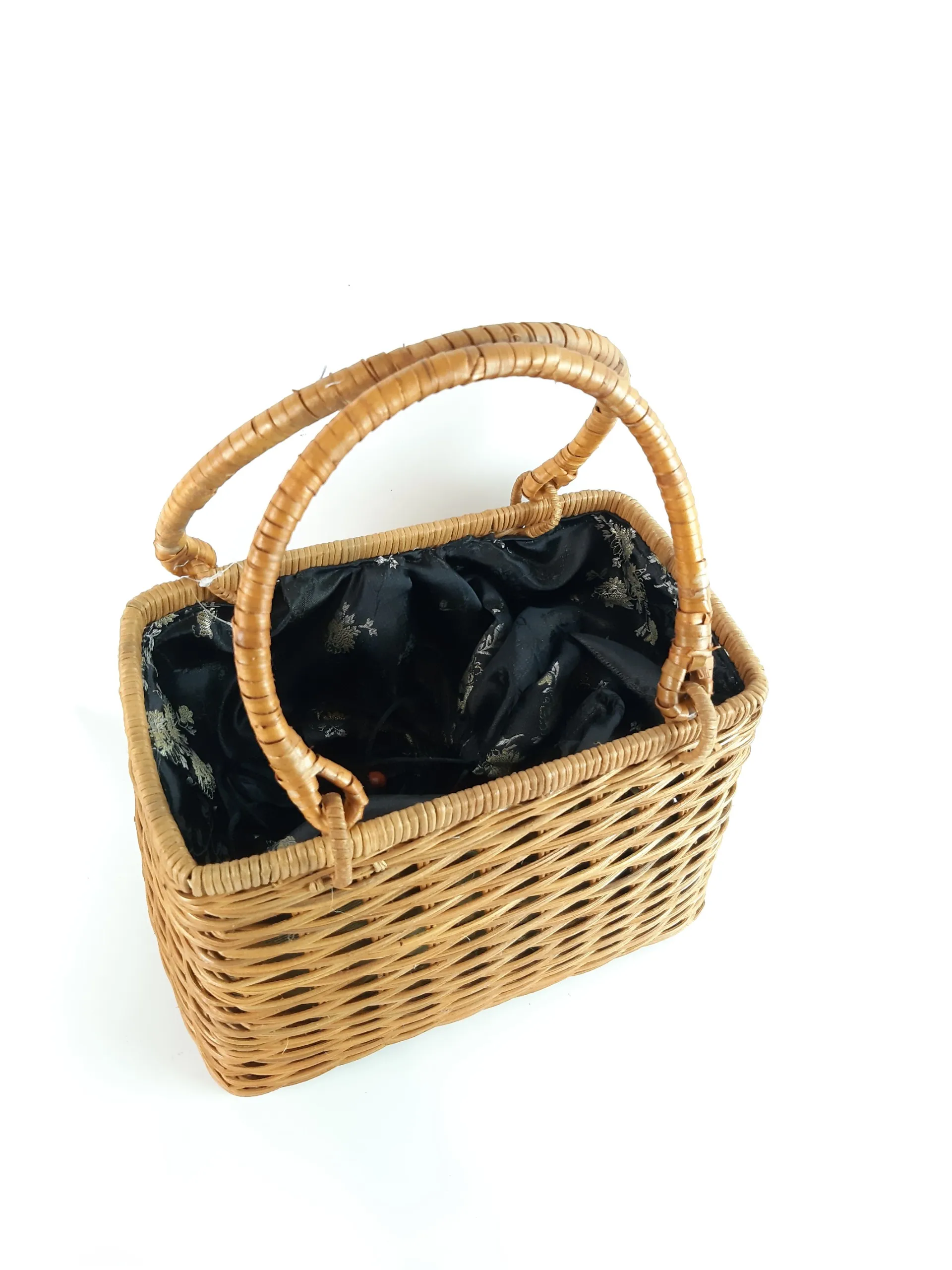 Eco-Friendly High Quality Hot Selling Fabric Vintage Wholesales Lady Fashion Beach Straw Handbag from VietNam Wicker Rattan Bag