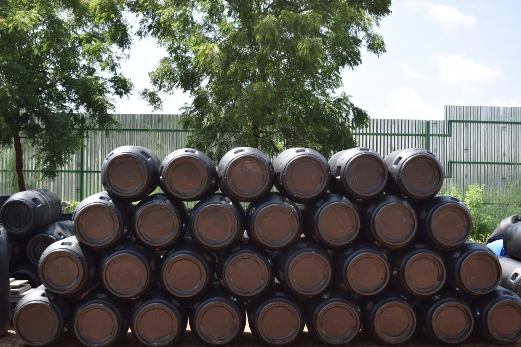 
GHERKINS / CORNICHONS IN ACETIC ACID 