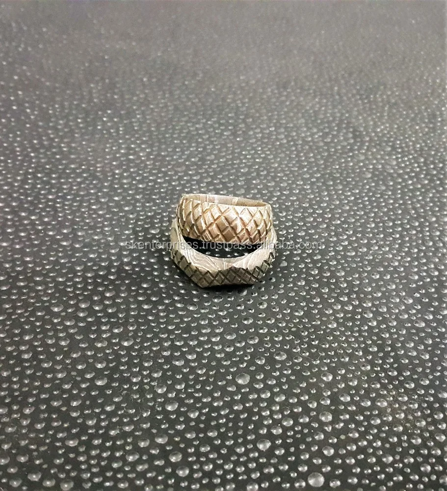 Beautiful Damascus Steel Couple Ring For Gift (File Work) Female Ring