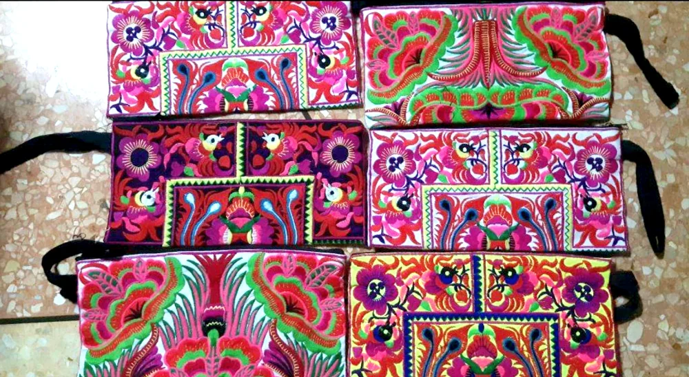 VTG HIPPIE BOHO Thai Hill Hmong Handmade Embroidery Floral Pouch Bag Clutch Purse Handbag Women