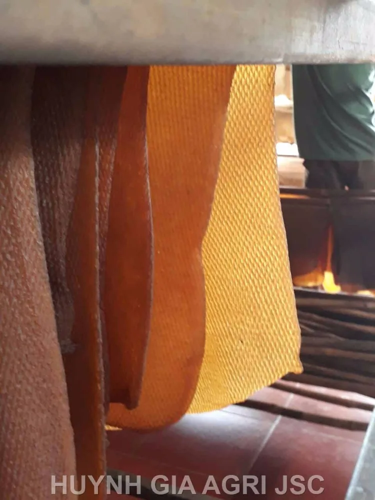 Wholesale Factories And Manufacturer Production Tons Of Raw Natural Rubber RSS3 From Vietnam Manufacturer