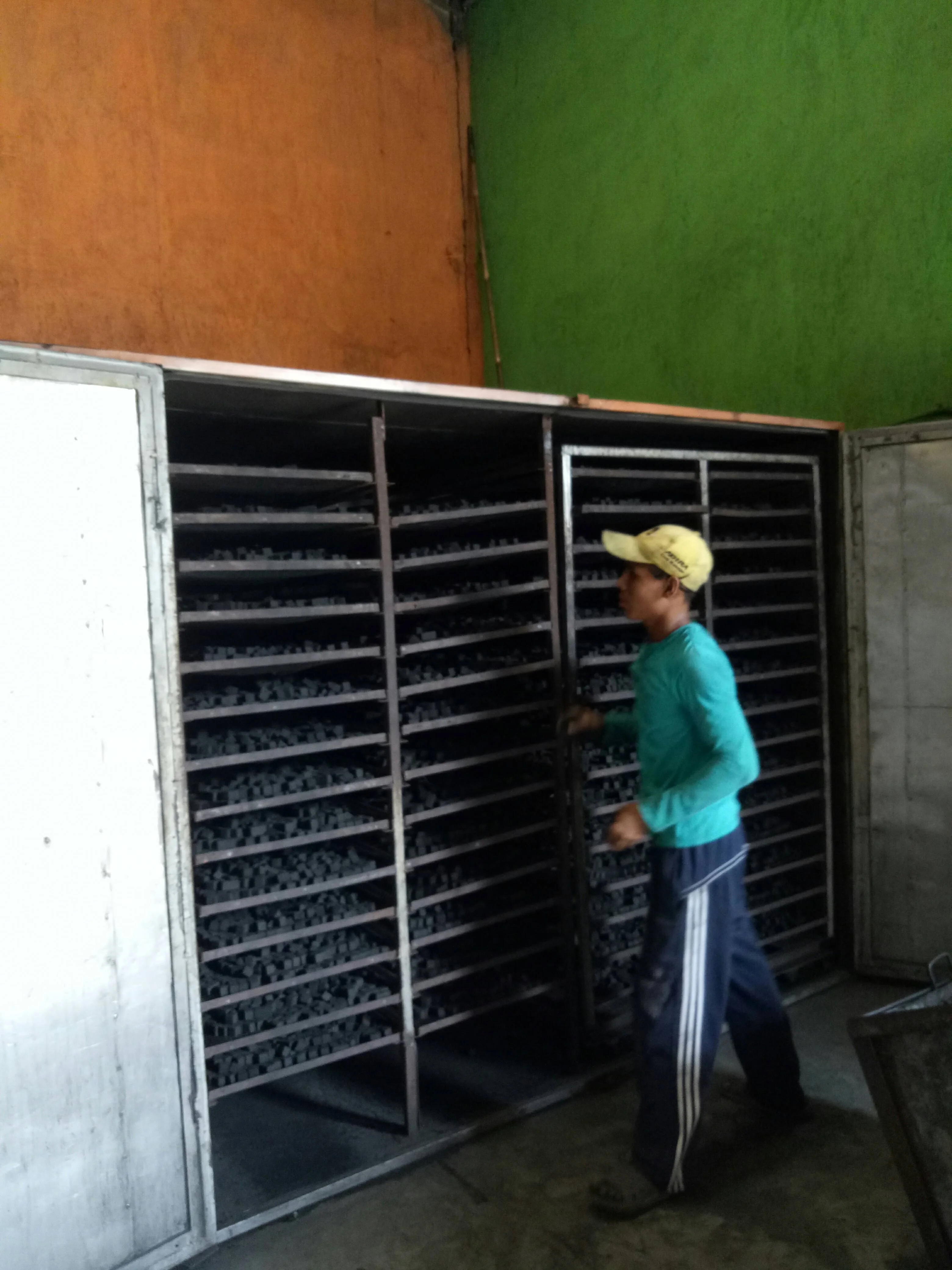 Factory Price High Quality White Ash Hookah Shisha Brquettes Coconut Shell Charcoal