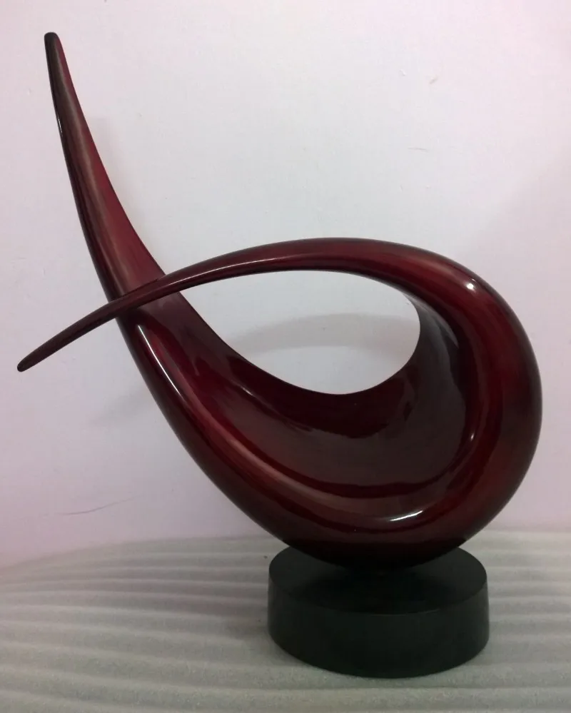 
Lacquer sculpture with Bufallo Design 