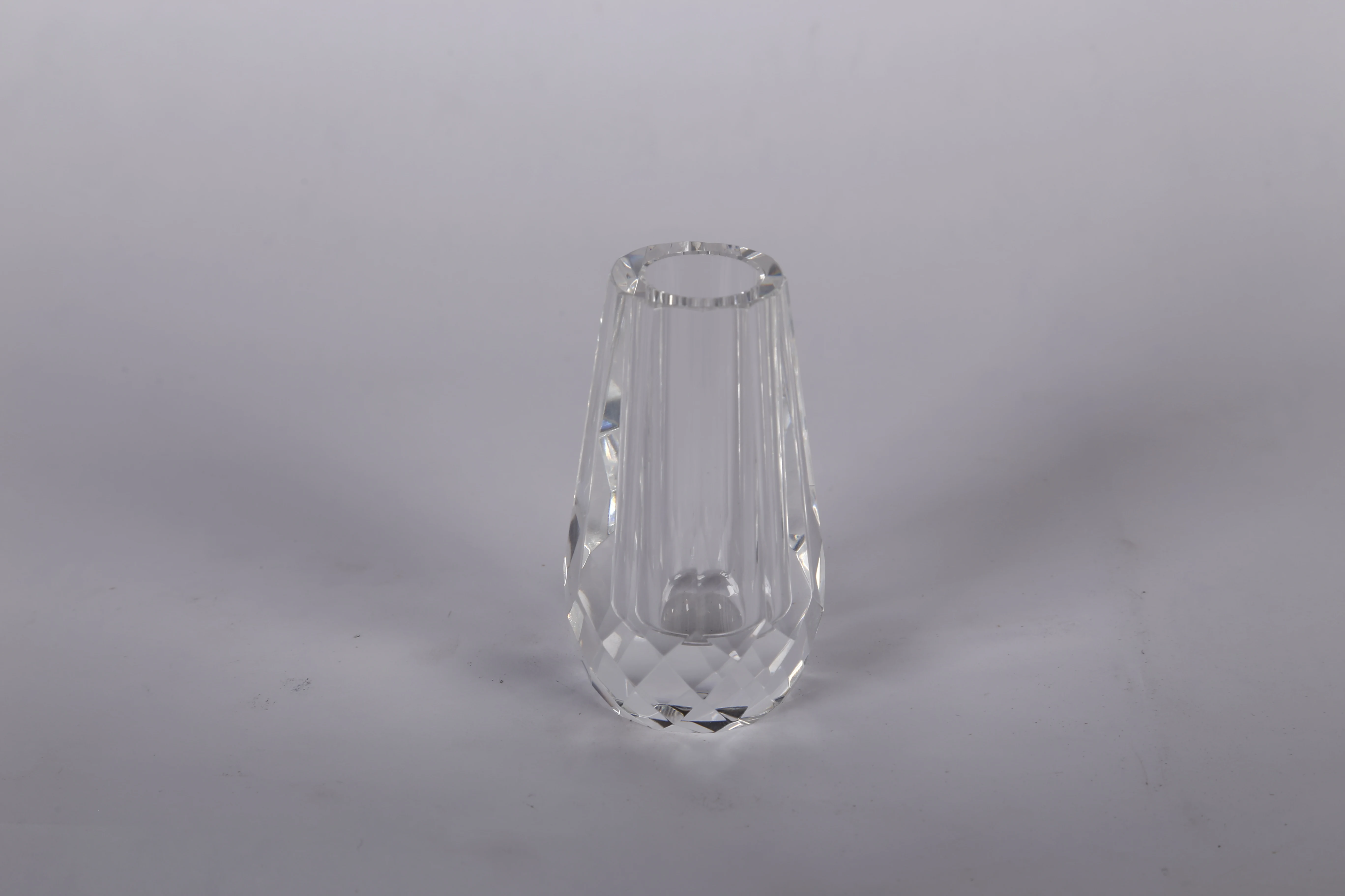 Beautiful cheap K9 decorative glass flower vase clear wedding table small single crystal flower vase decoration home decor