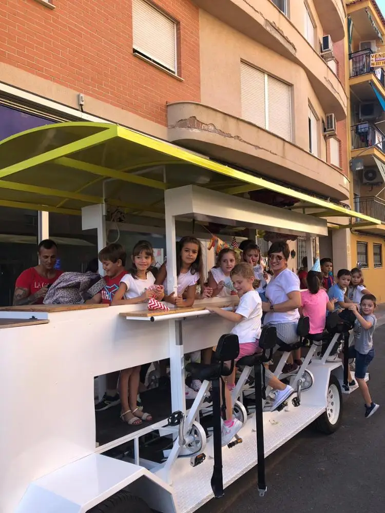 BUS PEDAL CHILDREN FUN