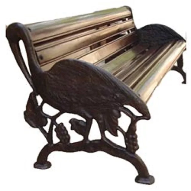 Деревянная садовая скамья