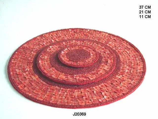 Round Glass Bead Place Mats with Flower in the Centre Other Colors also Available Table Mat Tableware