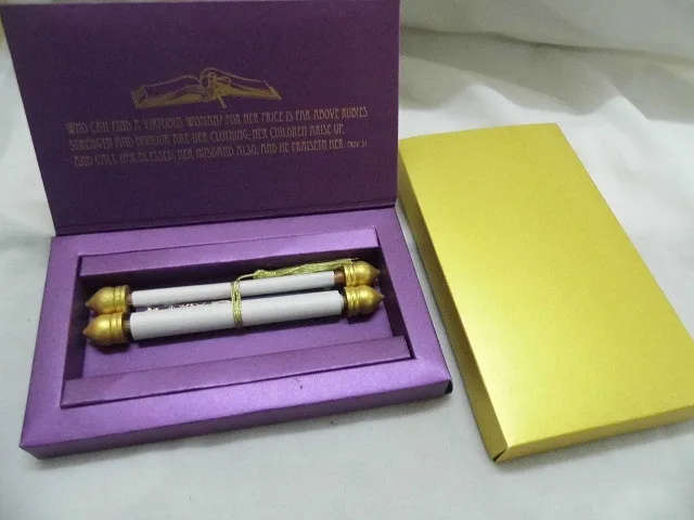  Сделанное на заказ приглашение в виде прокрутки с напечатанным шелковом экране текстом или золотой фольгой печатные тексты