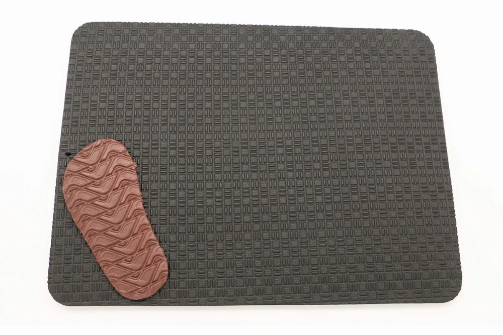 EVA Slippers With Wave Patterns Sole