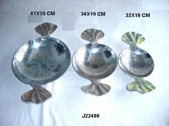 
Candy with rapper shaped cast aluminium bowl 