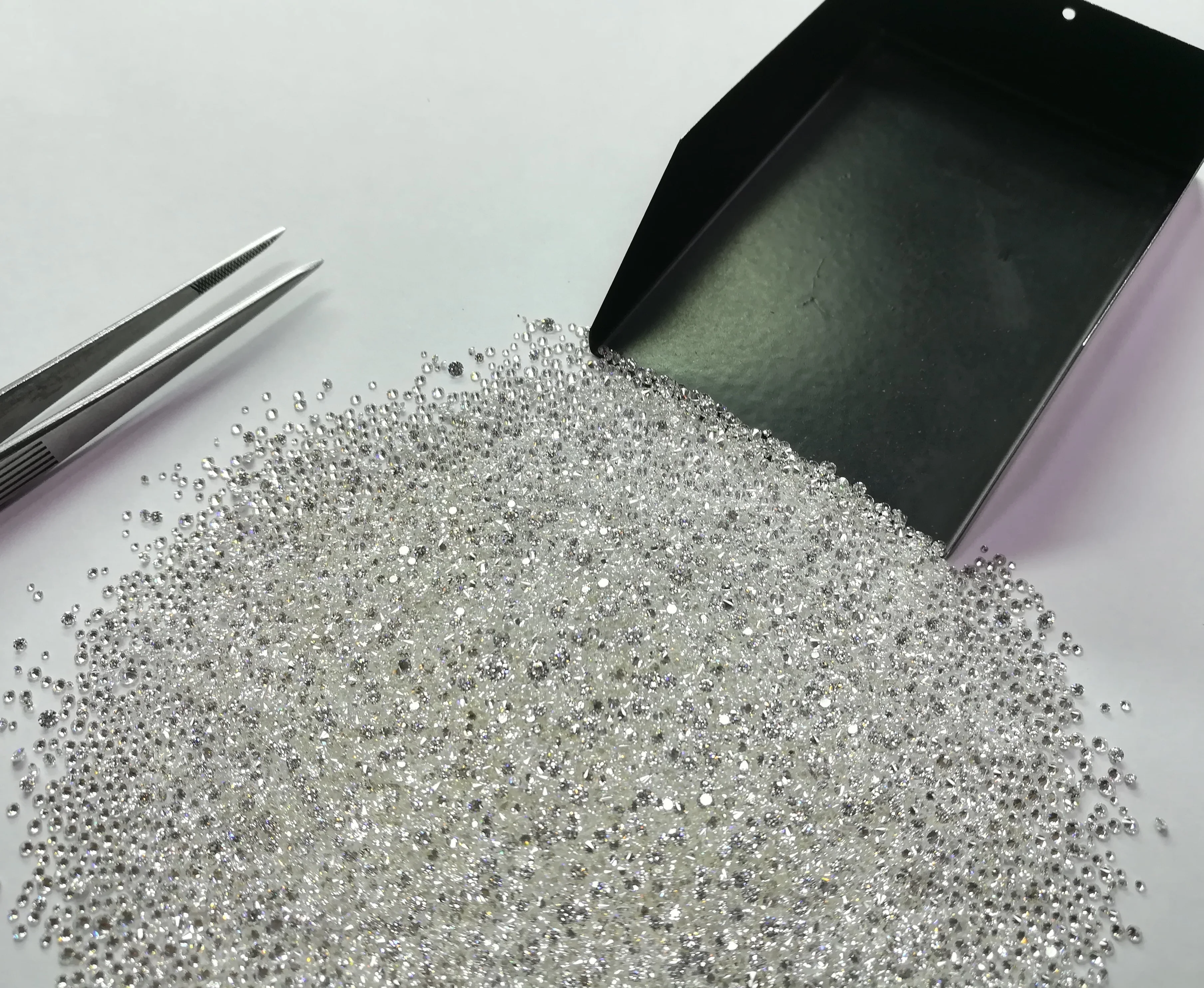 VVS TO VS Clarity D-E-F Color 1.80 mm to 2.10 mm Cheapest price high quality cut polished natural diamonds