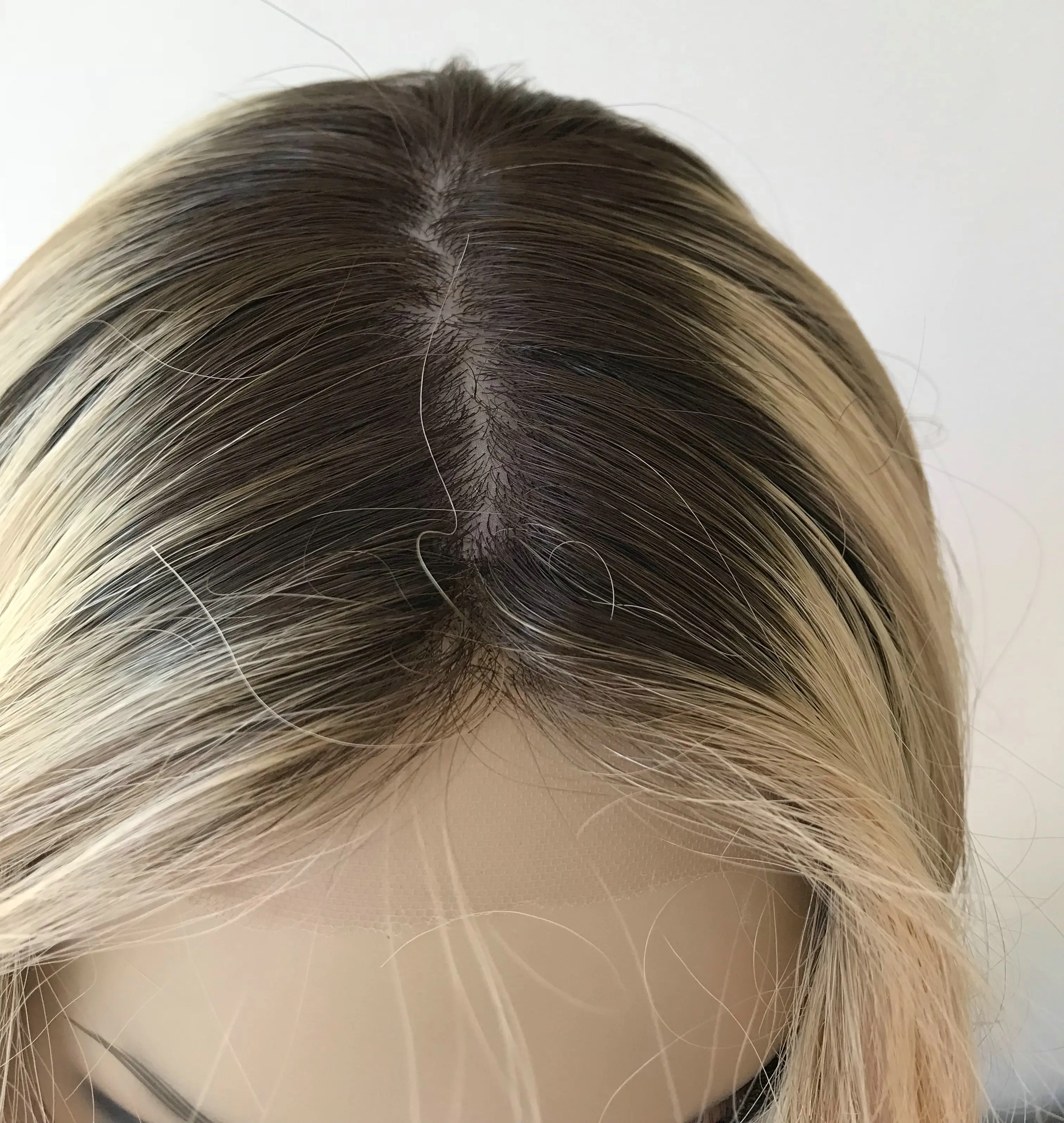 
Парик высшего качества на заказ, Шелковый топ, невидимые узлы, бразильские натуральные волосы, коричневые корни, блонд, 360 кружевной передний парик 