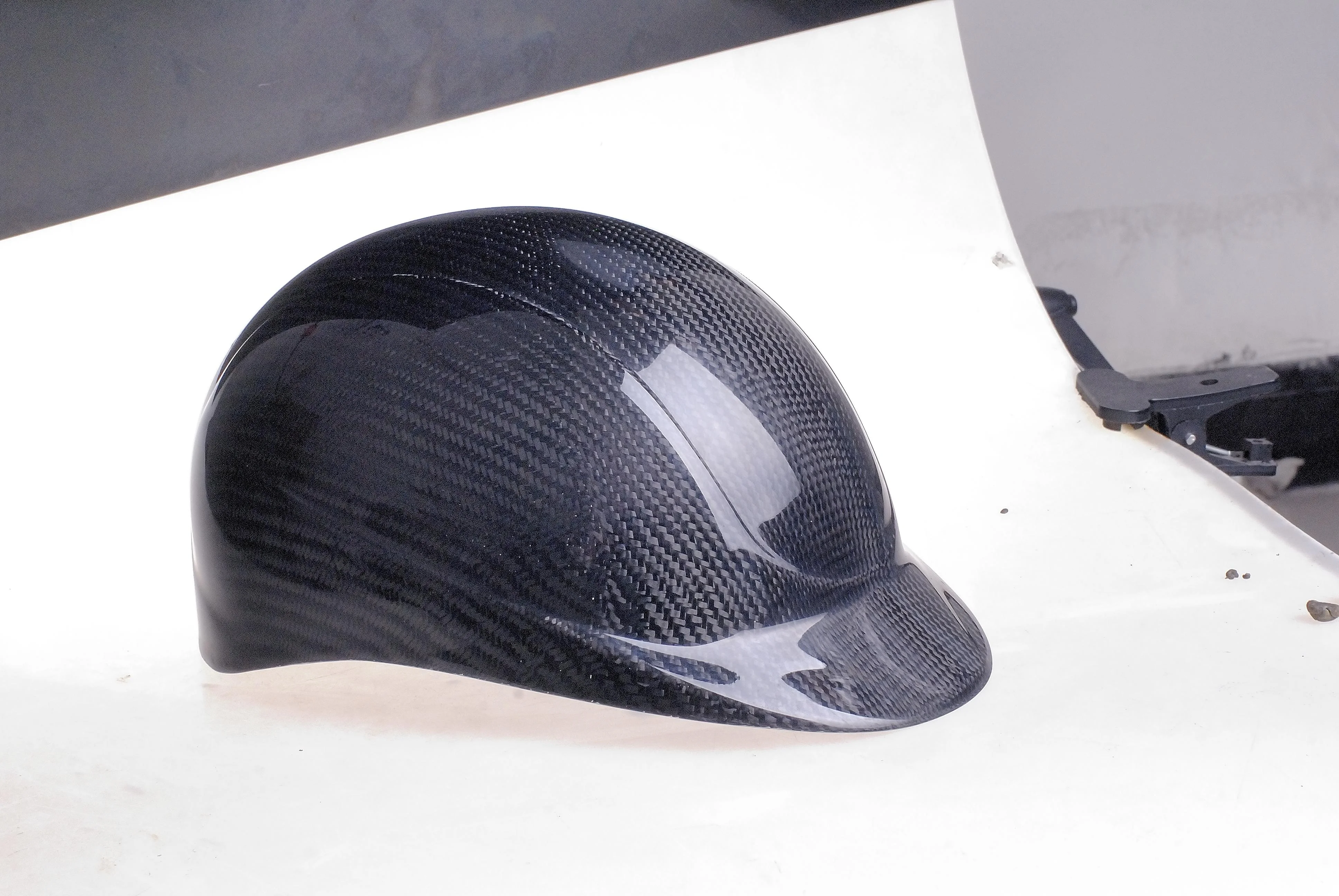 Высококачественная прочная шляпа из углеродного волокна на заказ