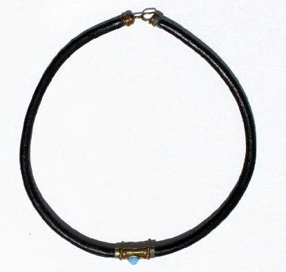 Leather Choker Necklaces Color Costume Jewelry in Fashion