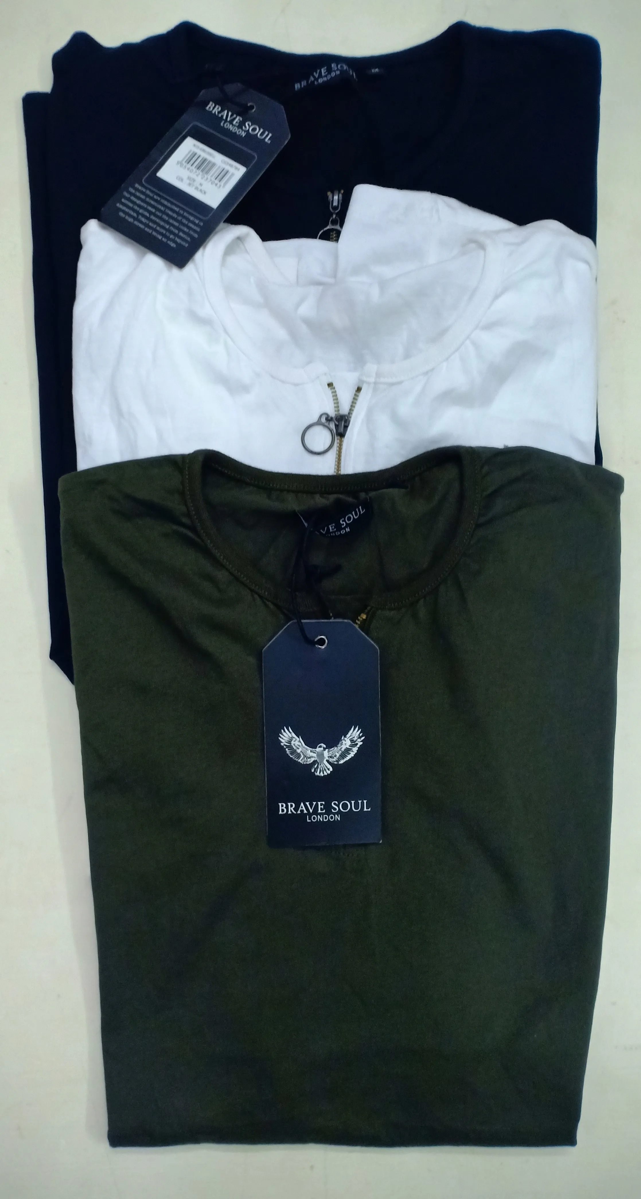 Leftover Garments Genuine Branded Labels Mens Short Sleeve Zip Fly Cotton Breathable Casual O Neck T Shirt Bangladeshi Stock Lot