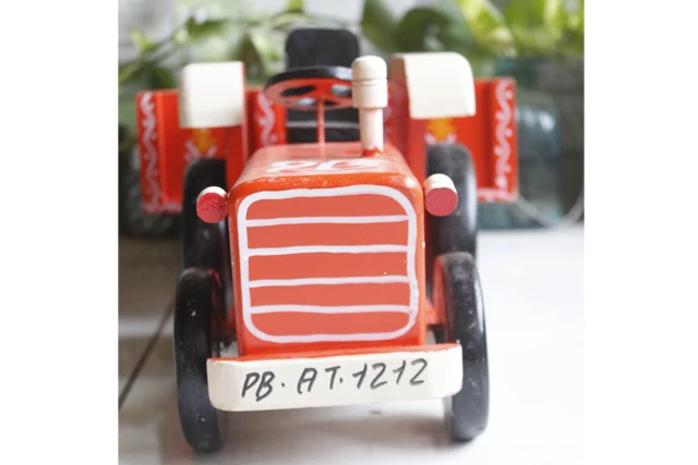 
Wooden Decorative Tractor With Trolley (Wooden Decorative Item) 