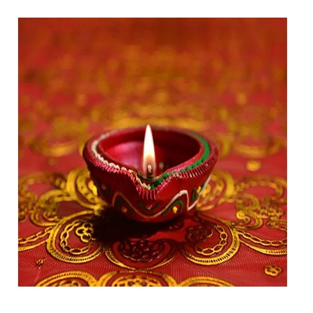 
Colorful and decorative diwali diya 