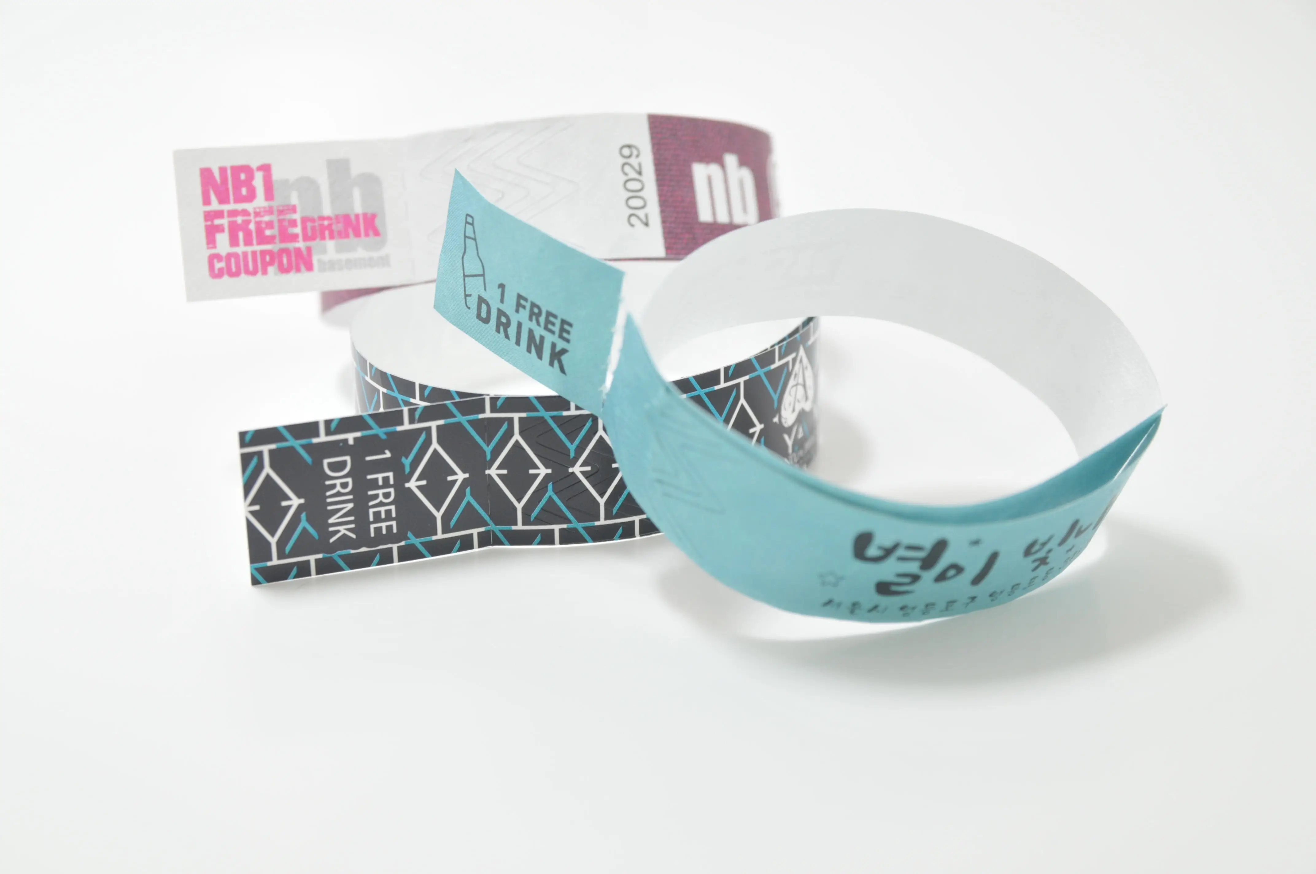
(Coupon type) CMYK Printing TYVEK / YUPO wristbands 