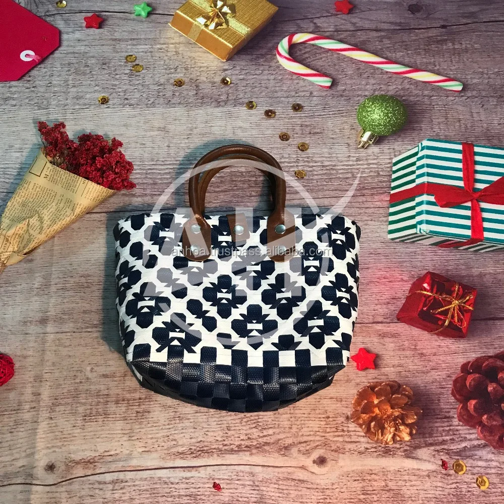 
Vietnam pp straw woven bags, plastic straw beach tote bag with PU handles, Handmade pp plastic shopping handbag 