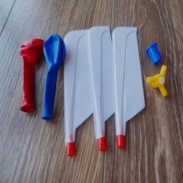 Традиционный Летающий игрушечный вертолет с воздушным шаром и свистком для детей