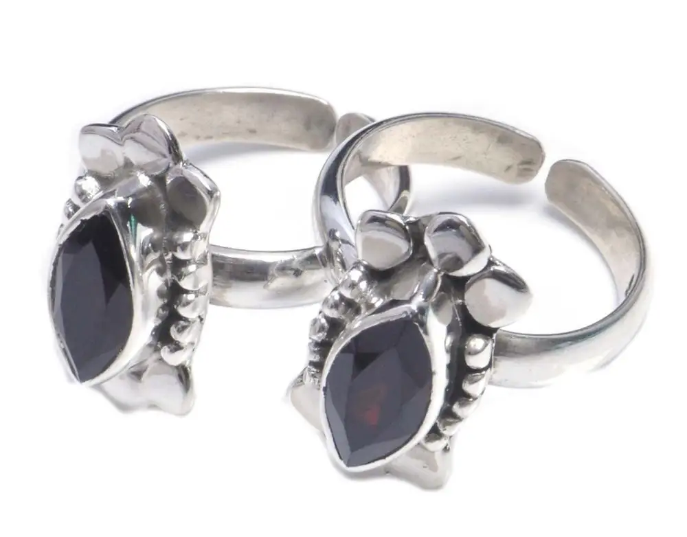 
natural red garnet gemstone 925 silver toe ring 