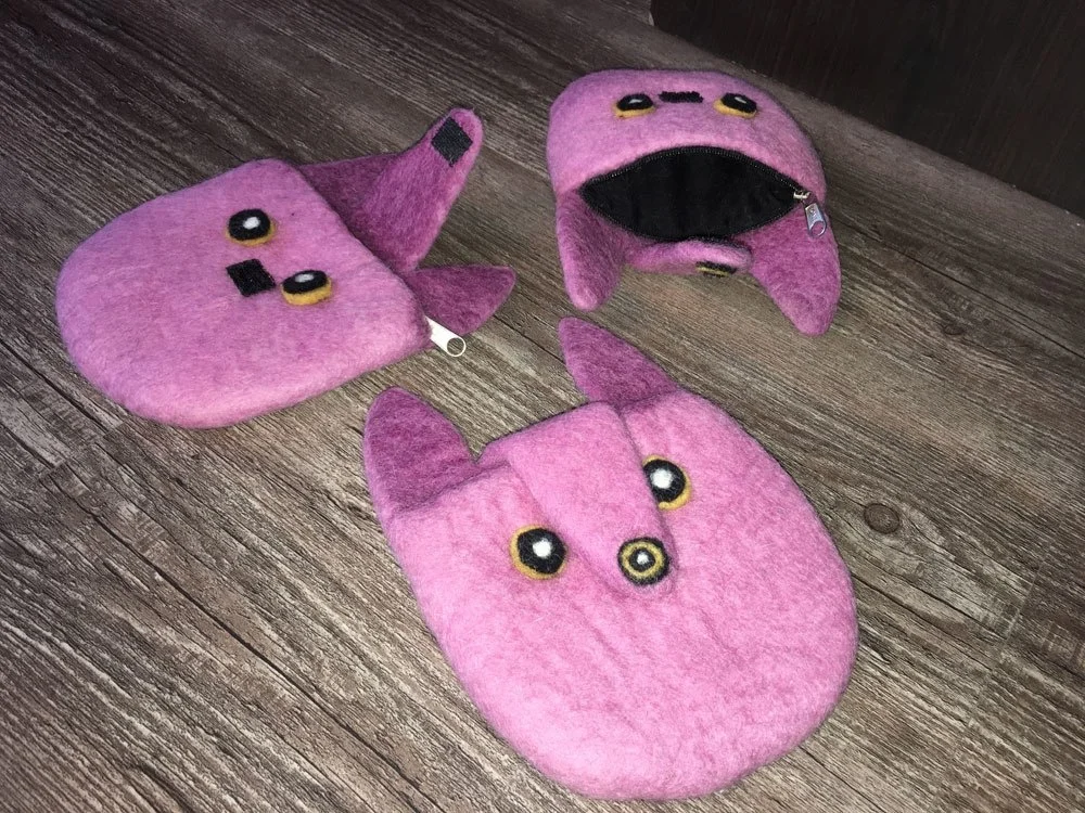 FYN-CL-014, Piggy Bank Felt Purse, Felted by Skilled and Talented Women Artisans from Nepal, 100% Eco-friendly New Zealand Wool