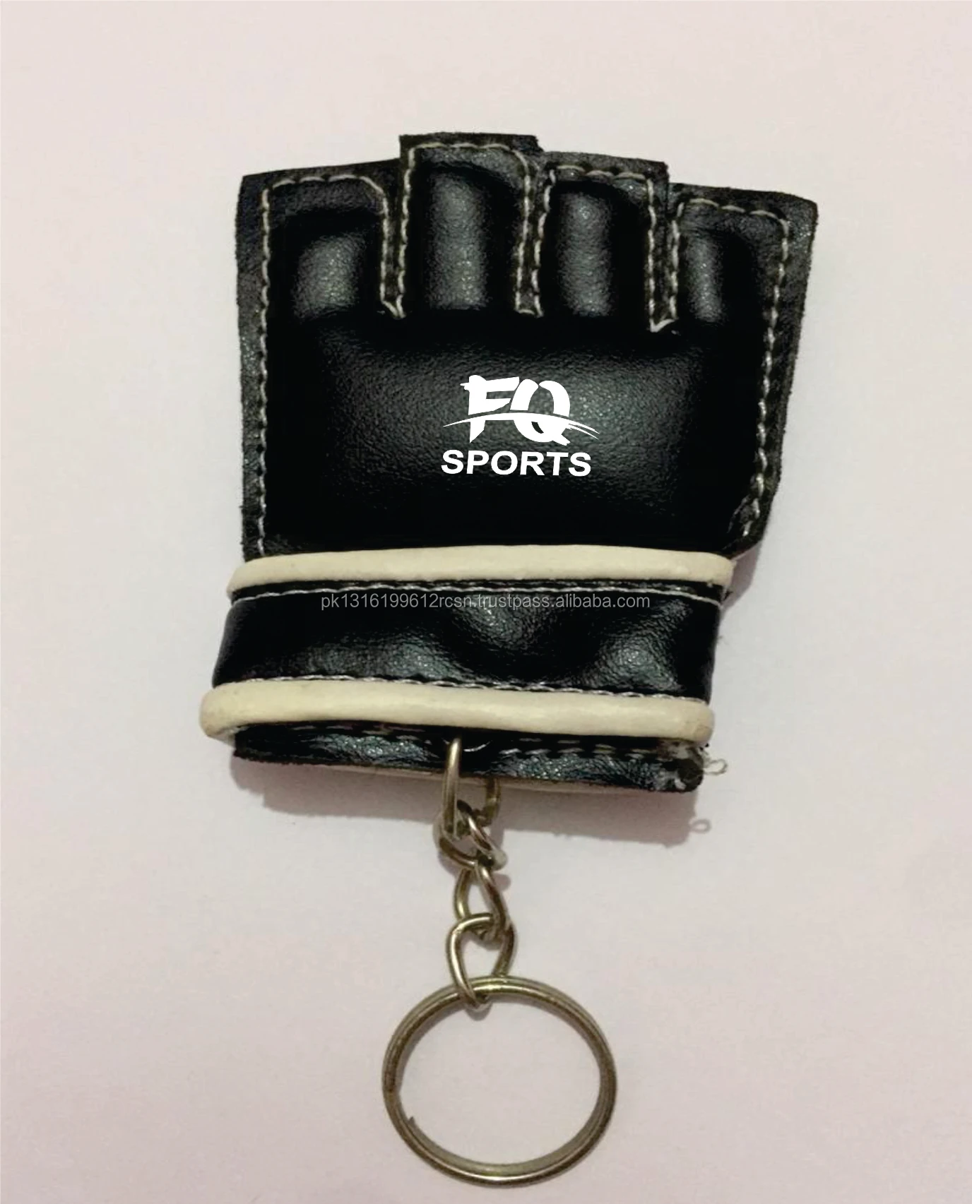 
MMA Glove Key Chain / Sports Clubs Custom Keychains 