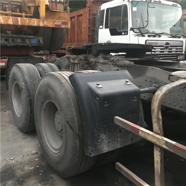 Used SINOTRUK HOWO International Tractor Truck Head 6X4 Used Trailer Head for Sale AFRICA