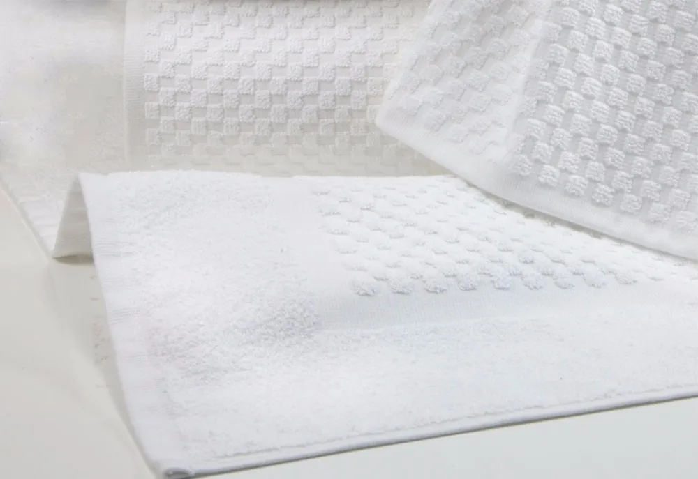 hilton-bath-mat-HIL-312-NL-WH_2_xlrg