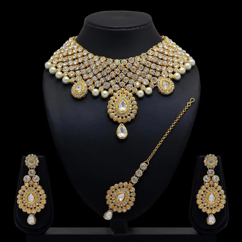White Color Kundan Necklace With Earring & Maang Tikka