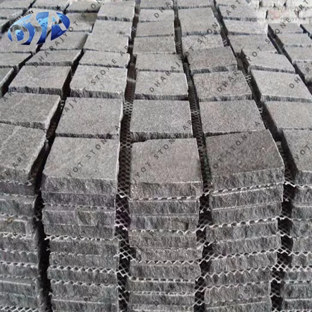 Черный песчаник для мощения