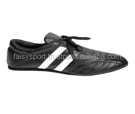 Taekwondo Shoes Breathable Martial Arts Sneakers Sport Boxing Kung Fu Lightweight Shoes Black 2023 Design