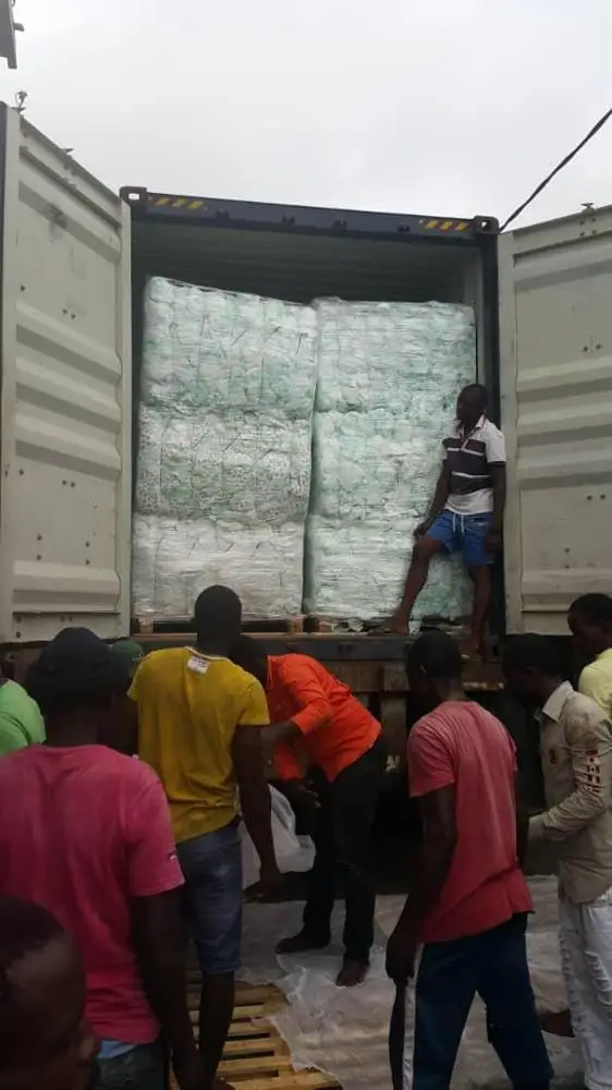 Bulk Baby Diapers in Bales made in Europe high Quality