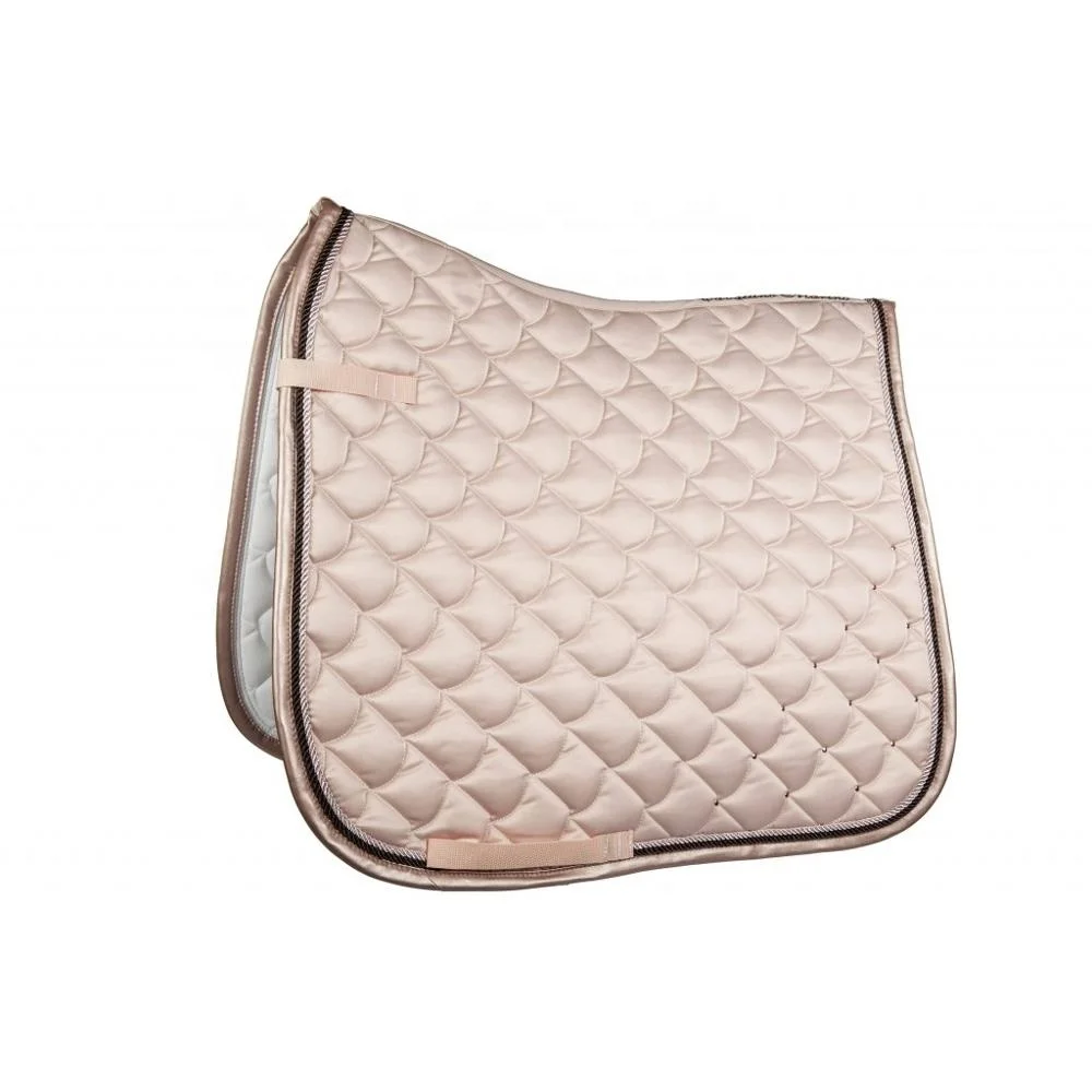 Стеганое седло для Выездки на английском языке