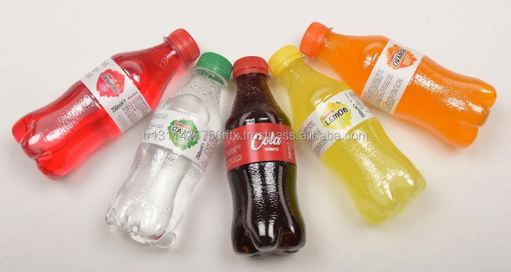 Carbonated Drinks Soft Drinks Strawberry Flavor Sparkling Beverages 250 ml Pet Fresh