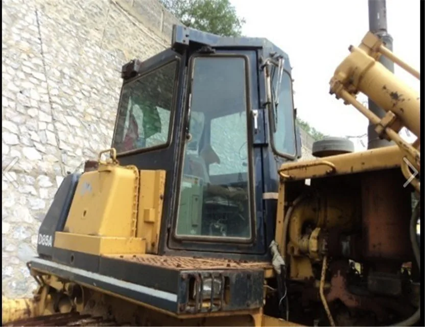 Low Price for Japanese Komatsu D85 d60 d65 220HP Capacity Crawler Bulldozer