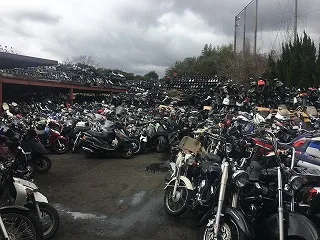 JAPANESE HIGH QUALITY USED MOTORCYCLES WITH WHOLESALES PRICE (WE handle only FULL Container 20 or 40 Feet Container)