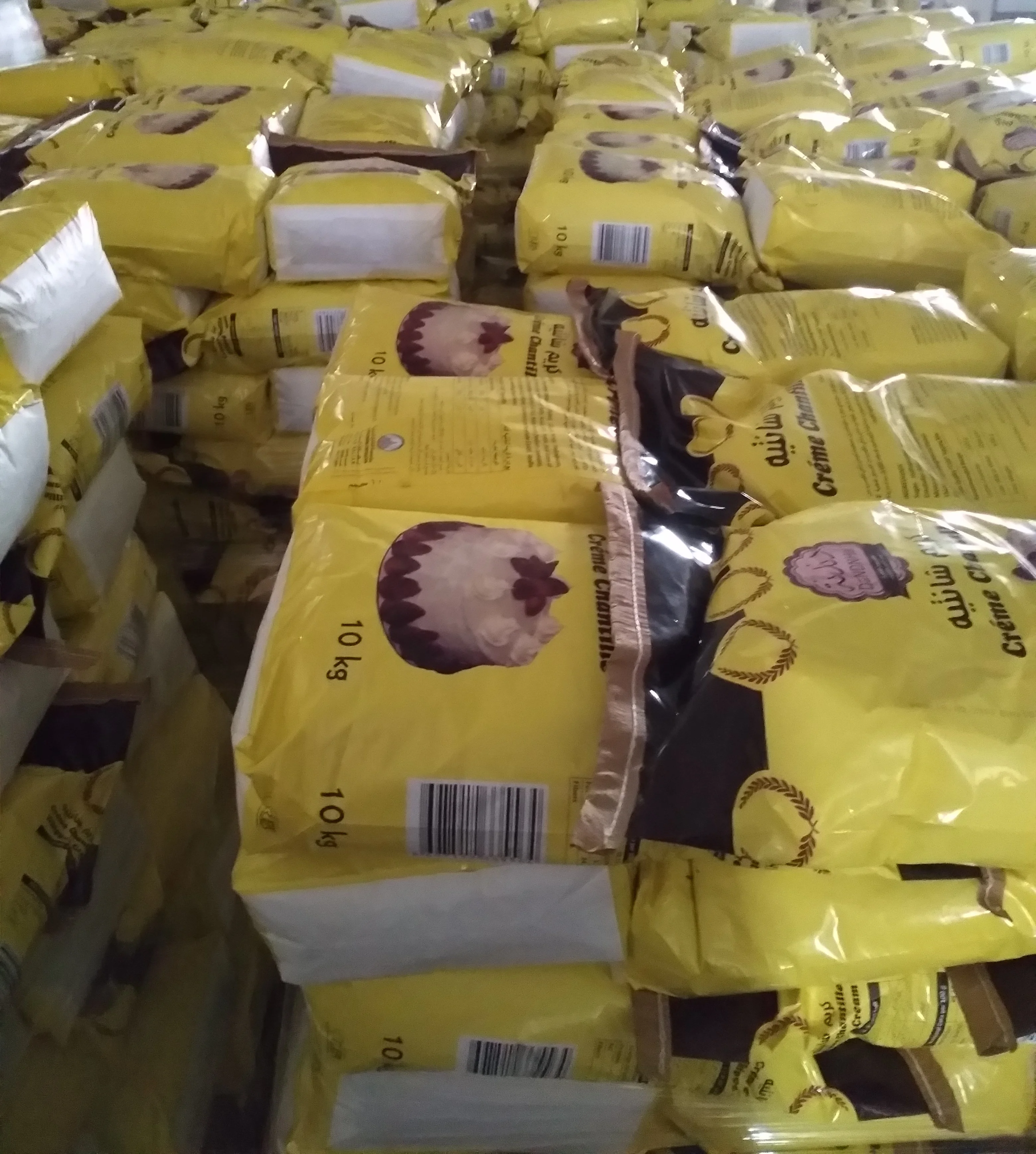 Whipped Cream Chantilly Topping Mix White Powder Dried for pastry cake uses in 10 Kg bags packaging