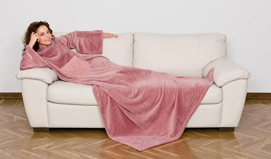 KANGURU DELUXE ROSE FLEECE BLANKET WITH SLEEVES WITH POCKET
