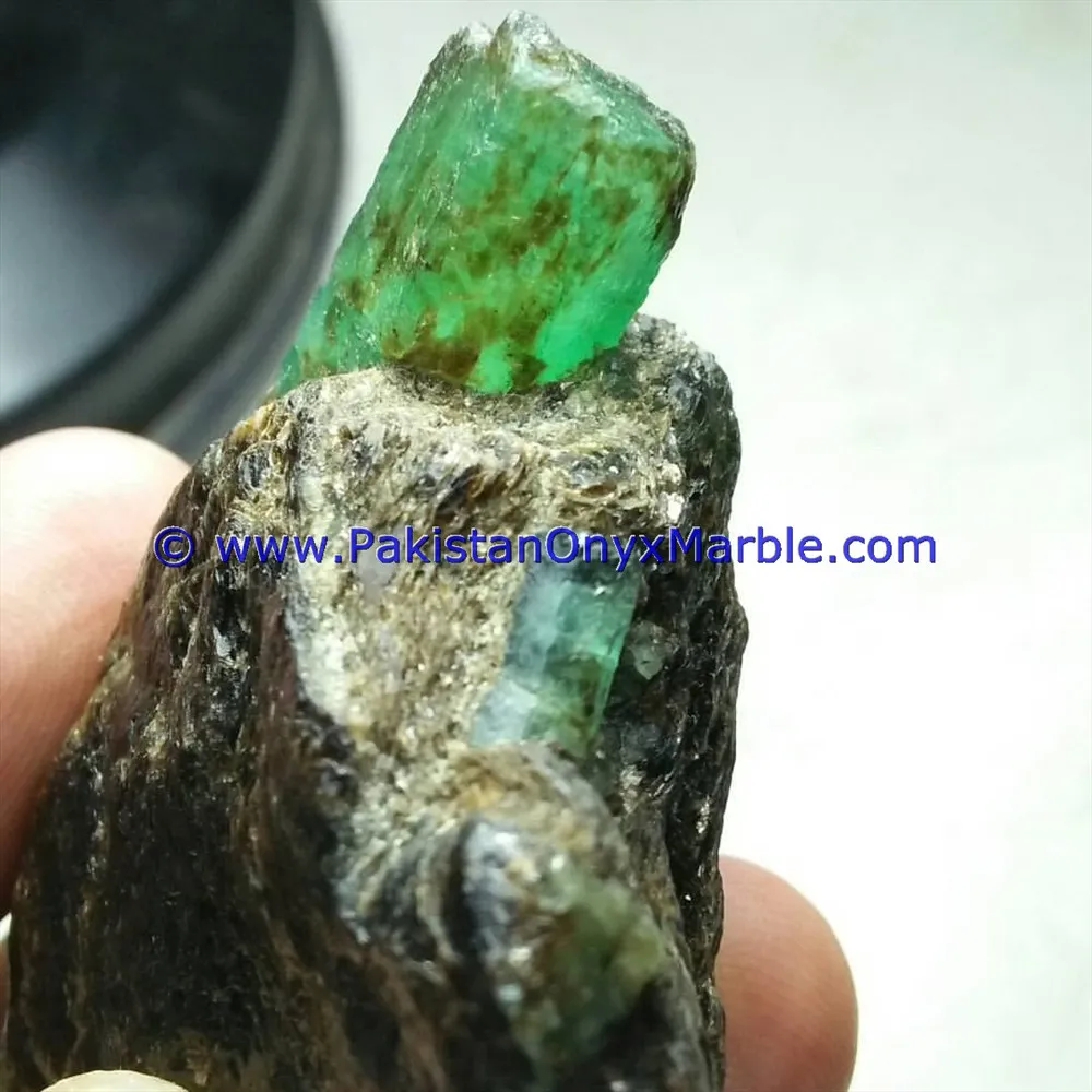 terminated crystals mother rock matrix Pakistan emerald specimens