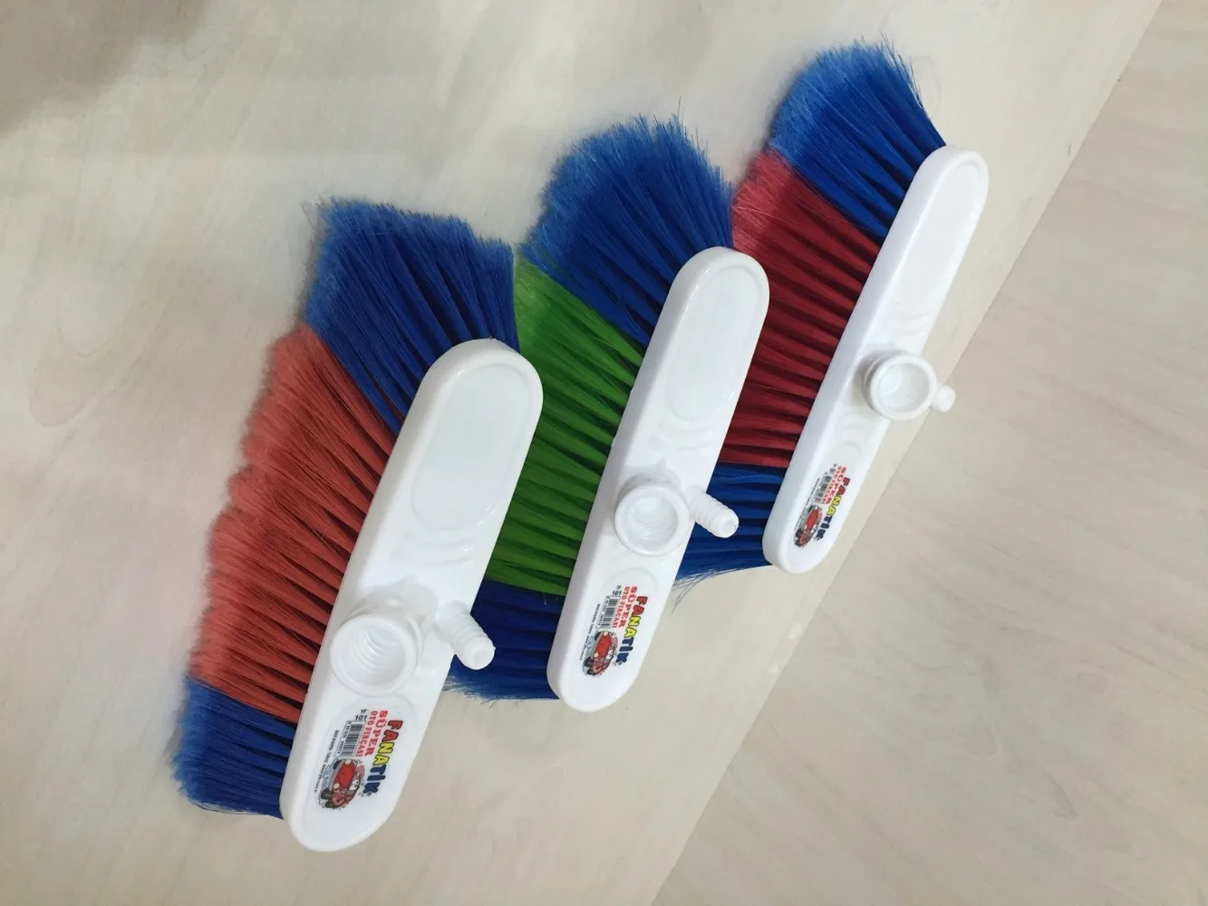 High Quality Easy to Use Car Washing Brush Best in the market Brush For Car And Other Surface Cleaning