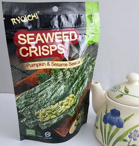 Crispy original flavor roasted seaweed crisps with pumpkin seeds