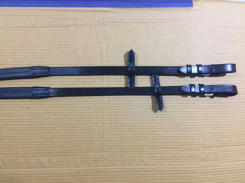 Резиновые поводки для лошадей