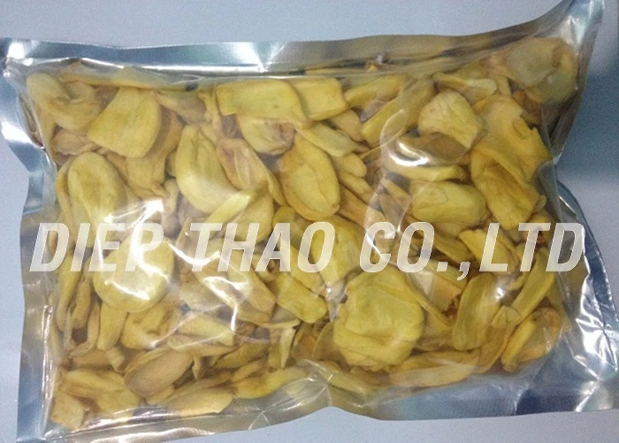Fried jackfruit crunchy,/sweet in vacuum bag