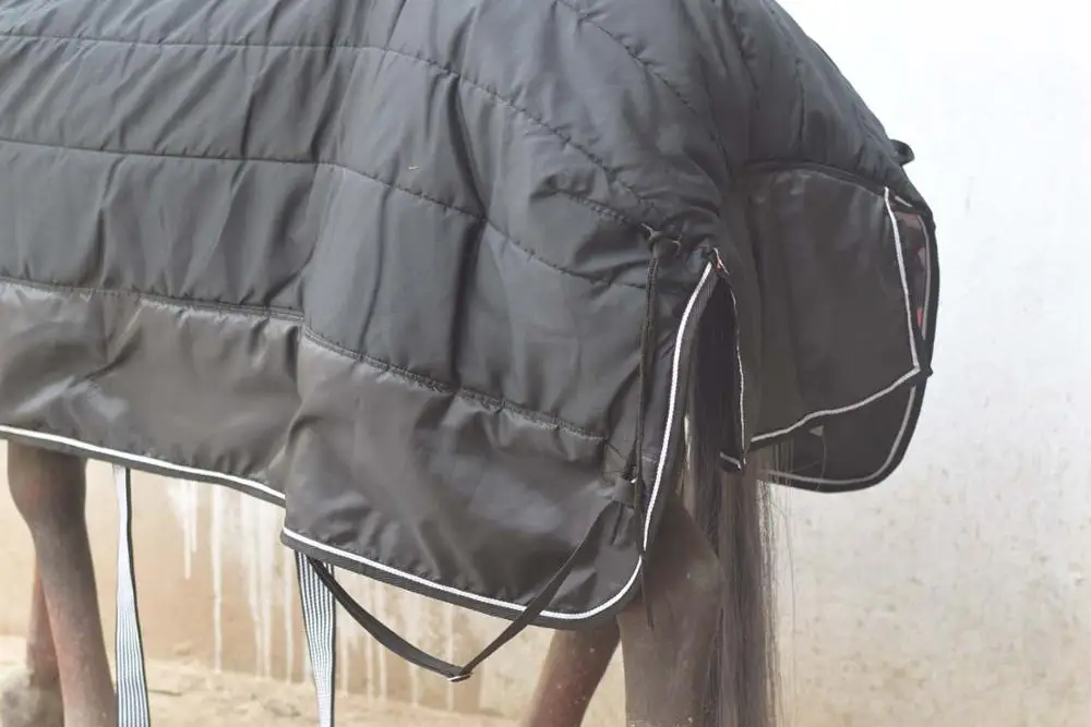 
Turnout Horse Rug in 600 Denier Ripstop 