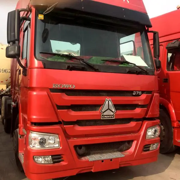 used China low mileages heavy Howo sinotriuk trailer tractor head truck for sale