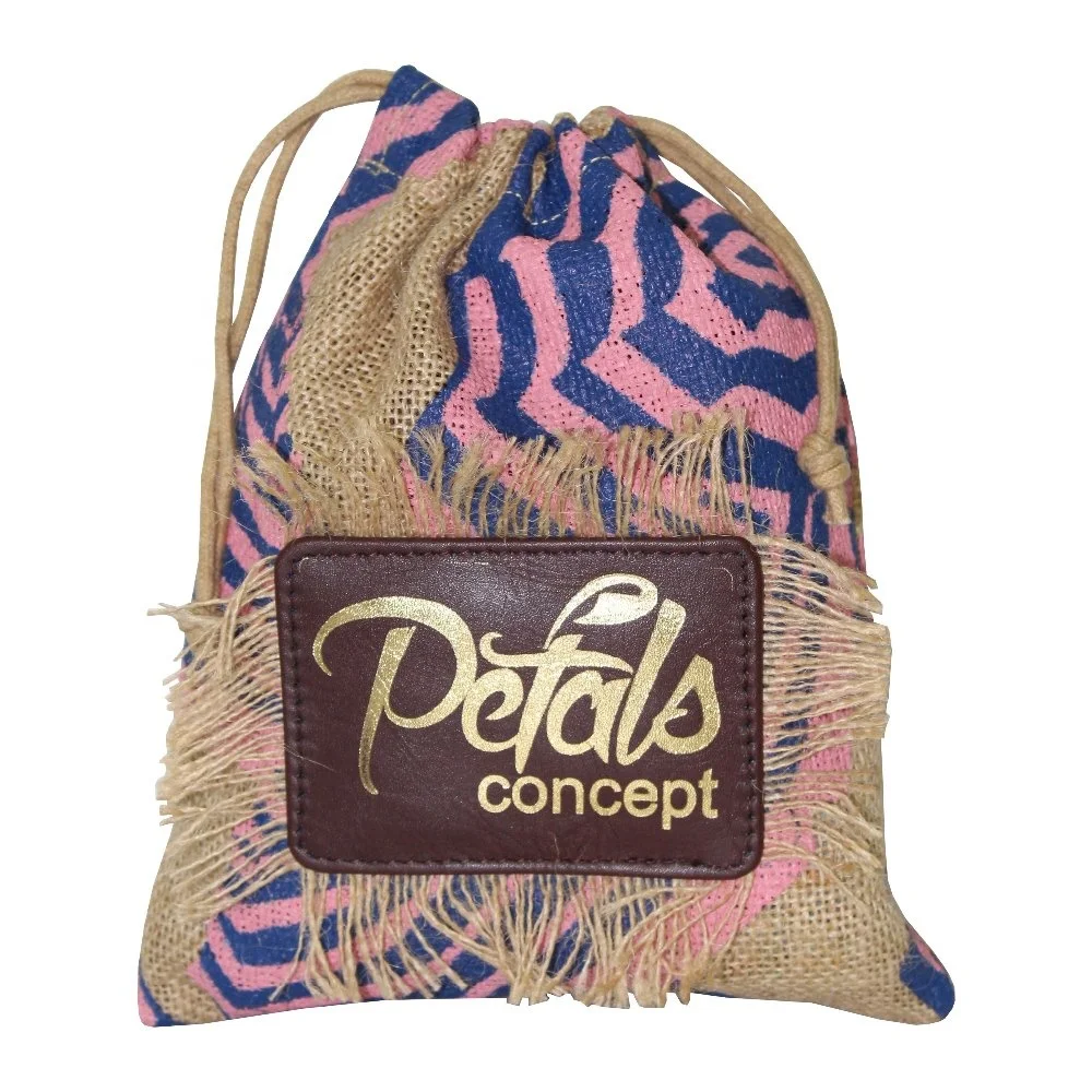 Hessian Fabric Custom Design Genuine Leather Patch Branding Burlap Jute Drawstring Bag for Packaging Wedding Gift Shopping