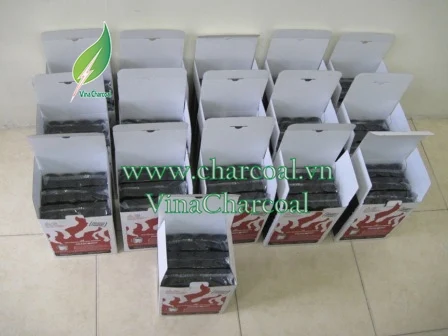 Кокосовый уголь для барбекю в форме цилиндра и приятный огонь для горения в ресторанах