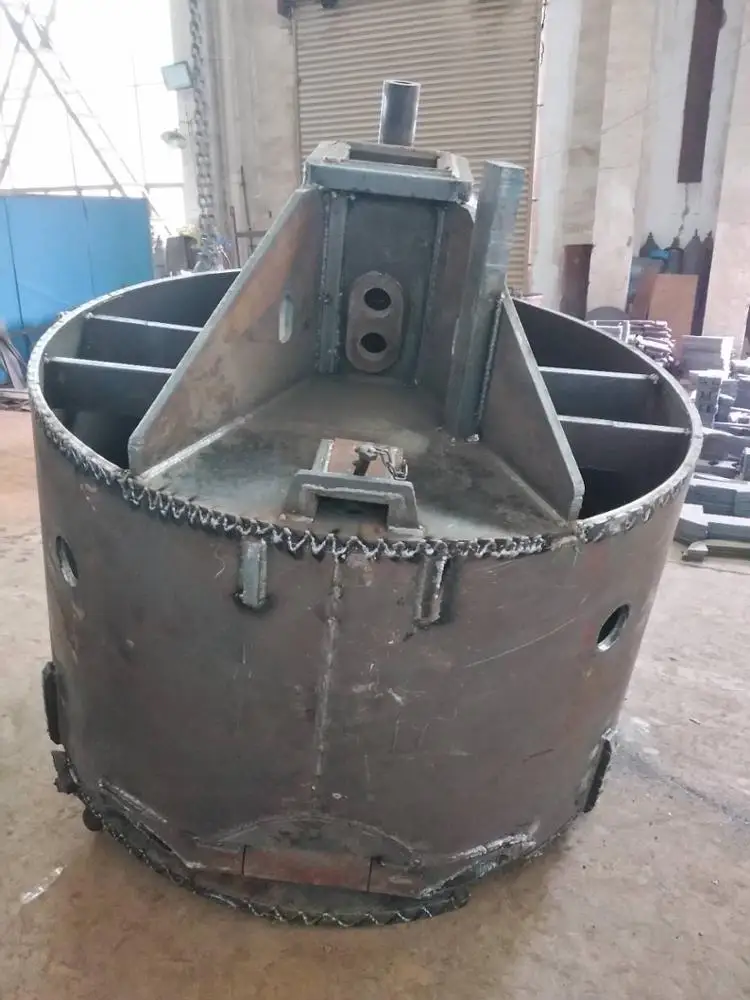 Double cutting door drilling bucket