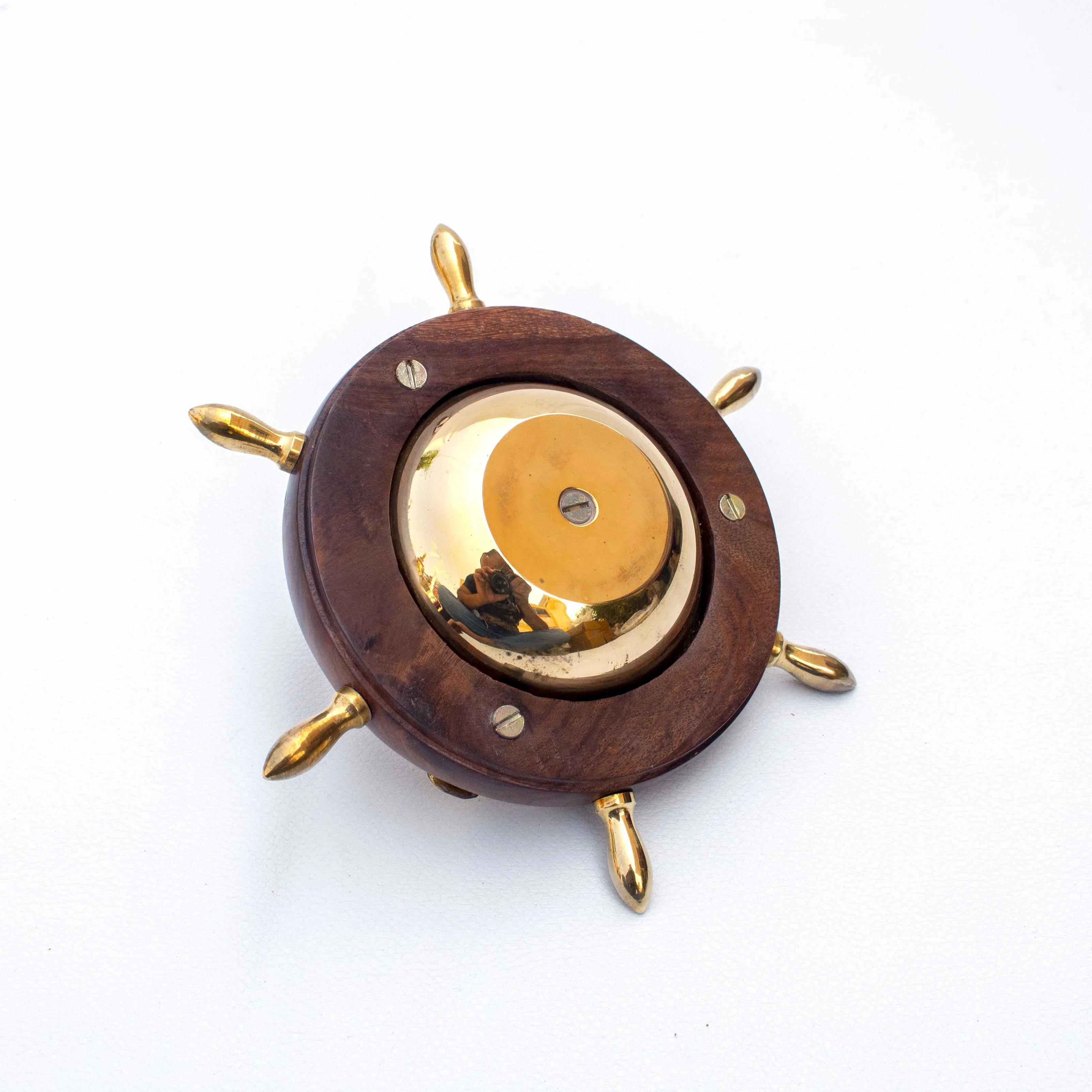 High Quality Nautical Marine Brass Wood Sailor Ship Wheel Cigarette Cigaar Ash Tray with Shackle Bar Office Supplies Decor